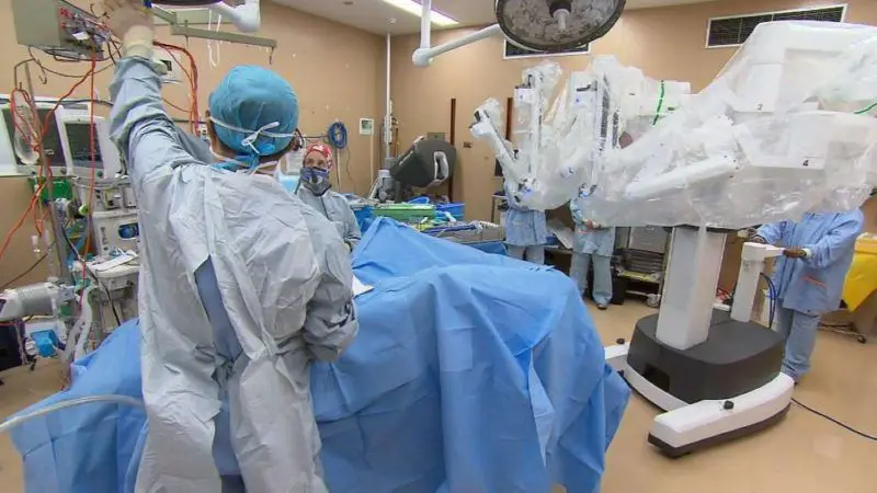 Robot performs a complex kidney transplant operation for the first time