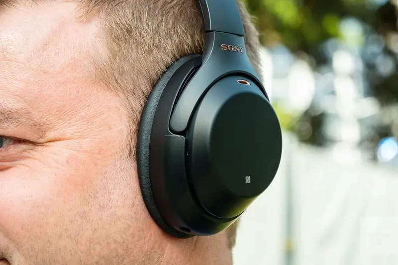 Sony WH1000XM3 - Best noise canceling headphones (2020)