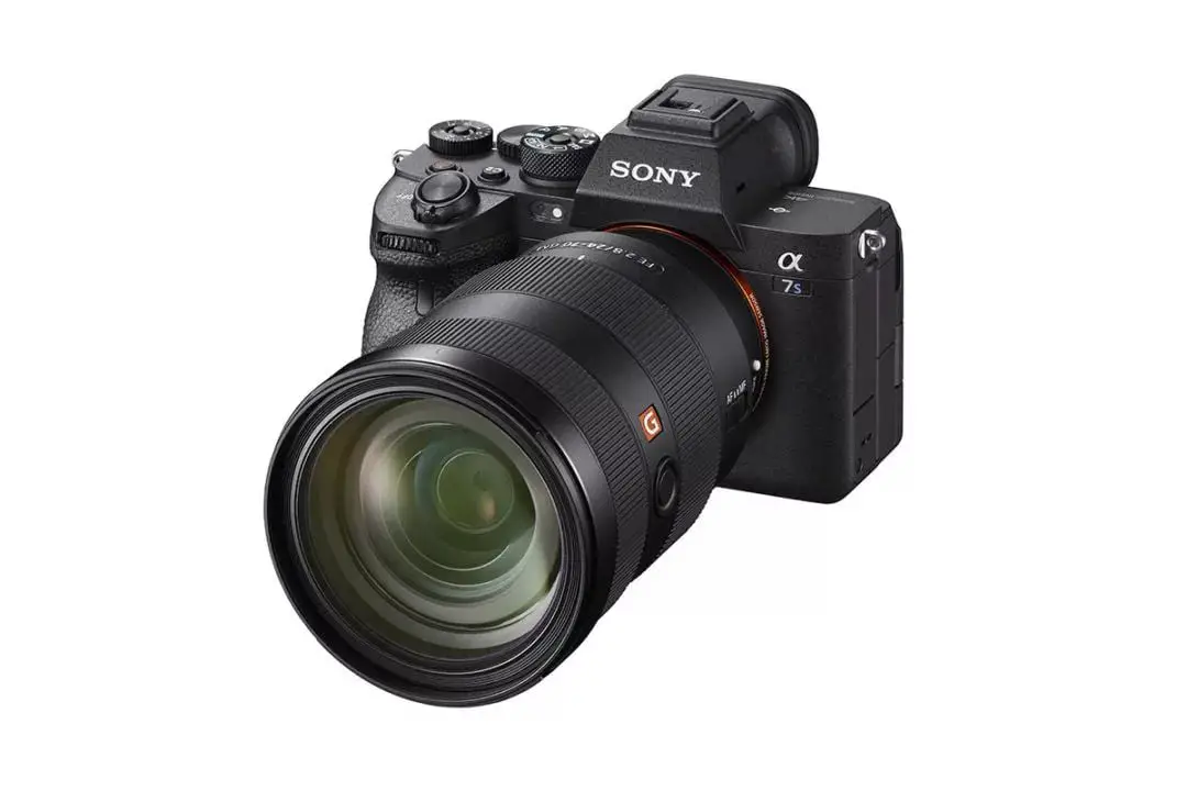 Sony introduced its new mirrorless full-frame camera, Alpha 7S III