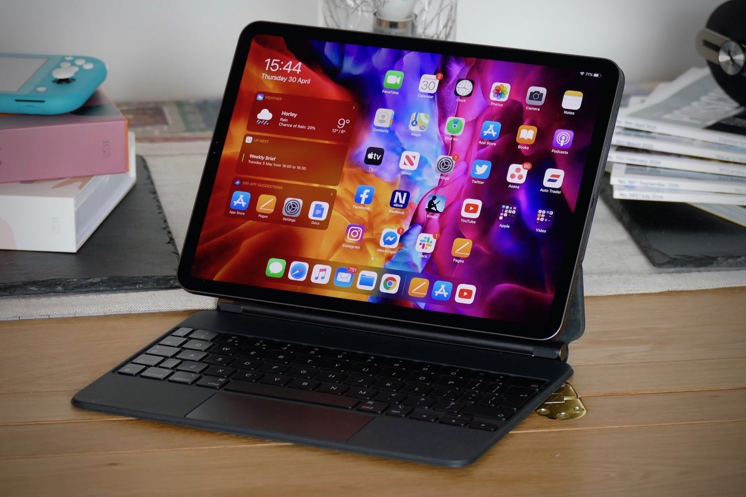 Apple iPad Pro 2020 and Magic Keyboard