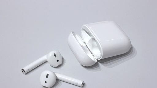 Apple은 보급형 가격으로 더 작은 AirPod를 준비합니다.