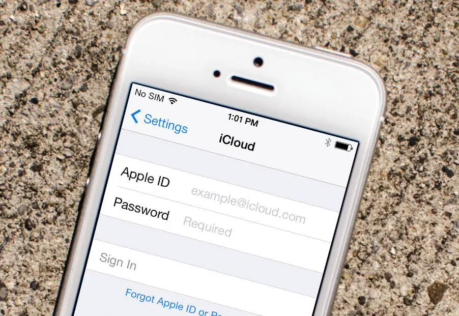 How to create a strong password for the Apple ID?
