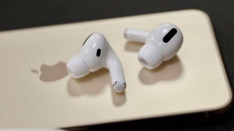 How to disable the Airpods' auto-switching feature on iPhone or iPad?