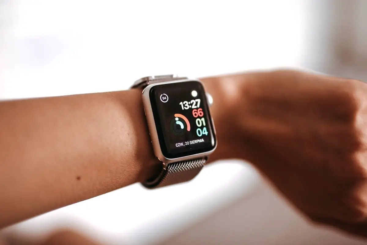 Apple releases three new Apple Watch ads and sports tracking, sleep tracking, and ECG feature