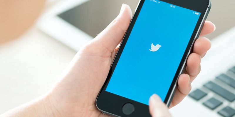 Twitter considers subscription-based options to reduce its dependence on advertising