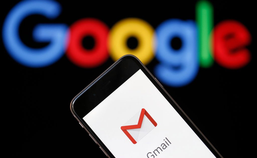 Gmail's iOS app has been showing "out of date" warning because of a bug