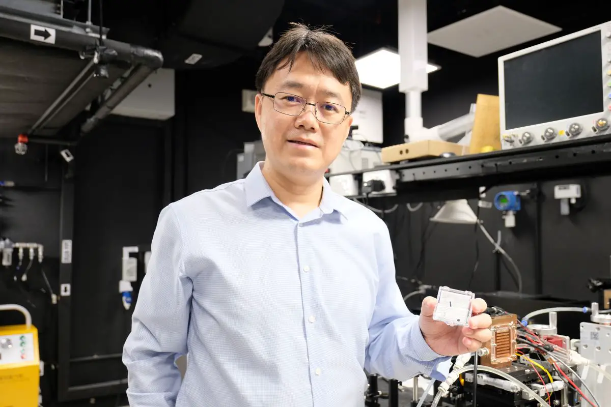 Singapore researchers built the fastest laser-based random number generator