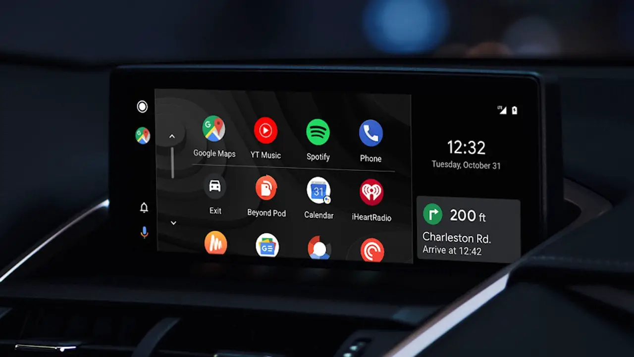 How to change Android Auto wallpaper?
