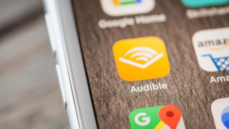 Scribd vs. Audible: What are the advantages and which one to choose in 2021?