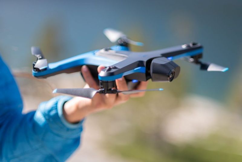 Skydio 2: Testing of a drone that seamlessly tracks people and cars