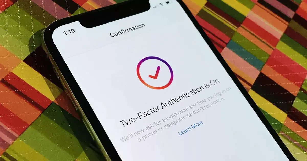 Instagram could allow Two-factor authentication by sending codes via WhatsApp