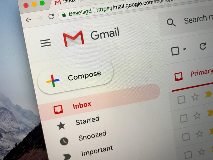 How to add GIFs to an email on Gmail?
