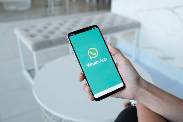 How to enable fingerprint lock, Touch ID and Face ID for WhatsApp?