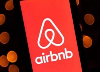 Airbnb employees will become digital nomads