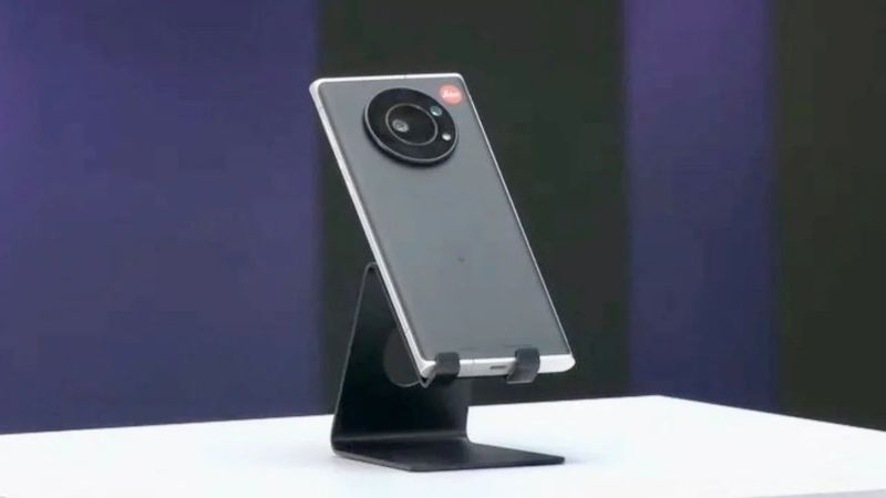 This is the Leica Leitz Phone 1, the first Leica cell phone
