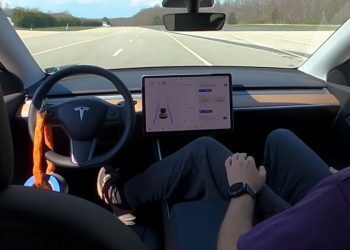 Elon Musk acknowledges that he underestimated the difficulties in improving Autopilot
