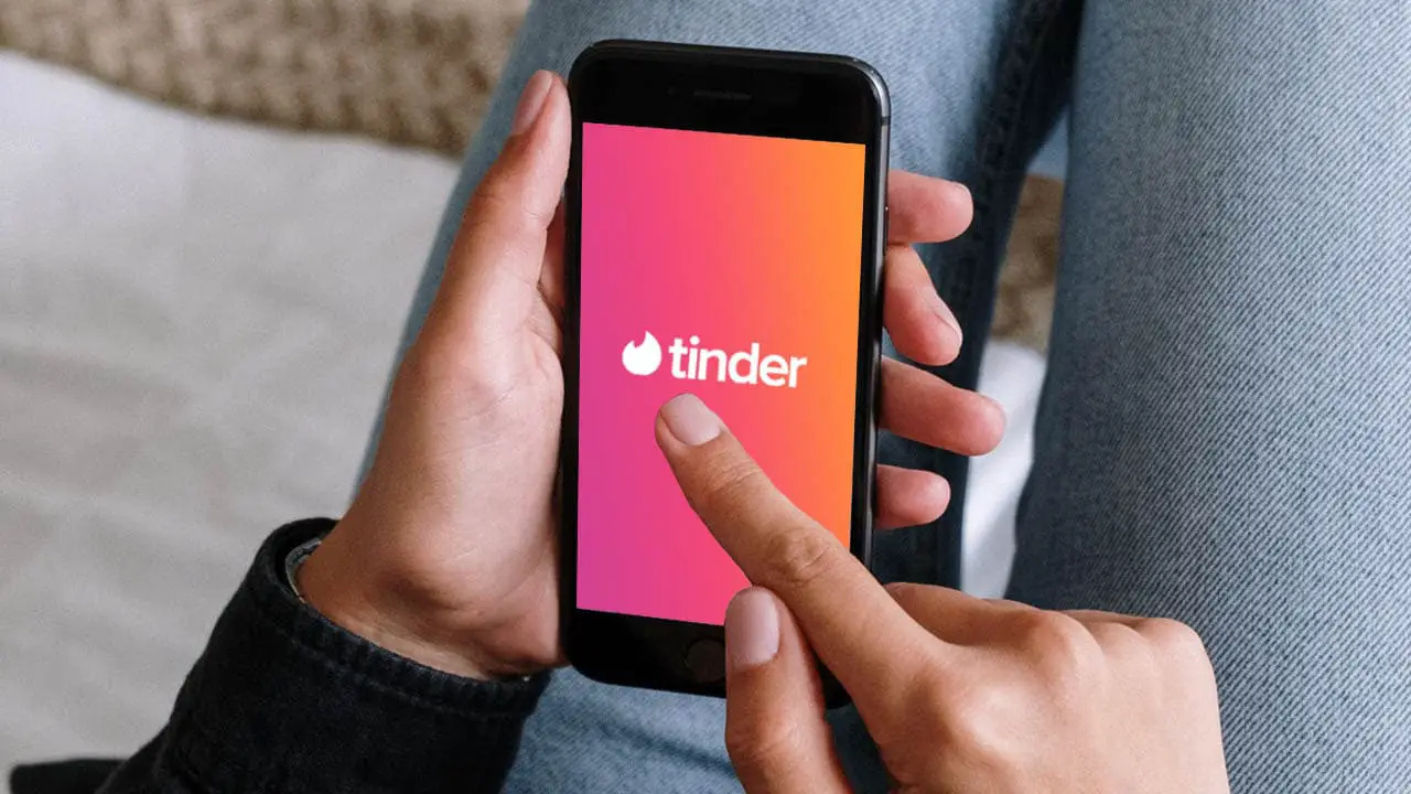 What can change location on tinder