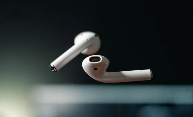 How to use Apple AirPods on an Android phone?