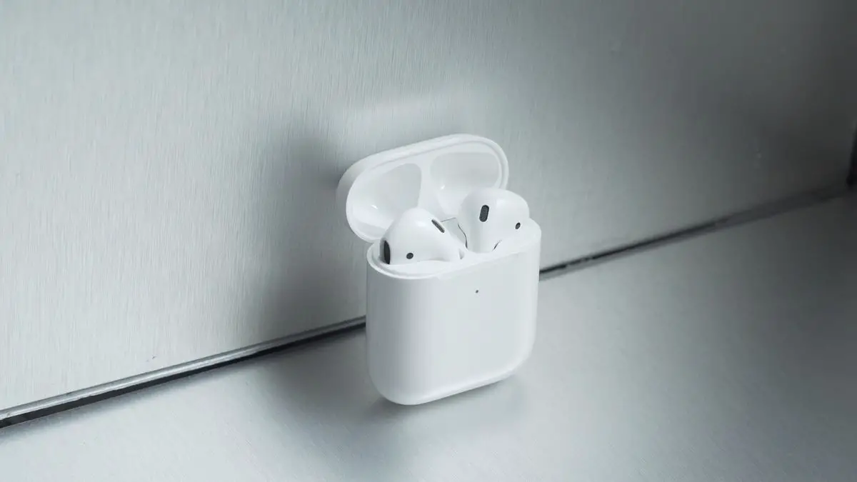 AirPods' continuous listening mode microphone can measure your breathing rate, Apple study finds