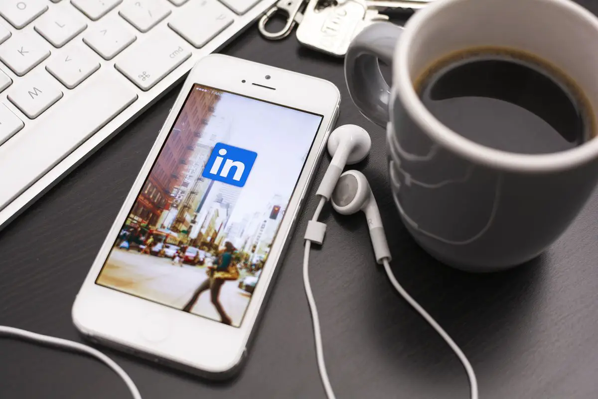 How to add an interest on LinkedIn? We explained adding interests to your LinkedIn profile.