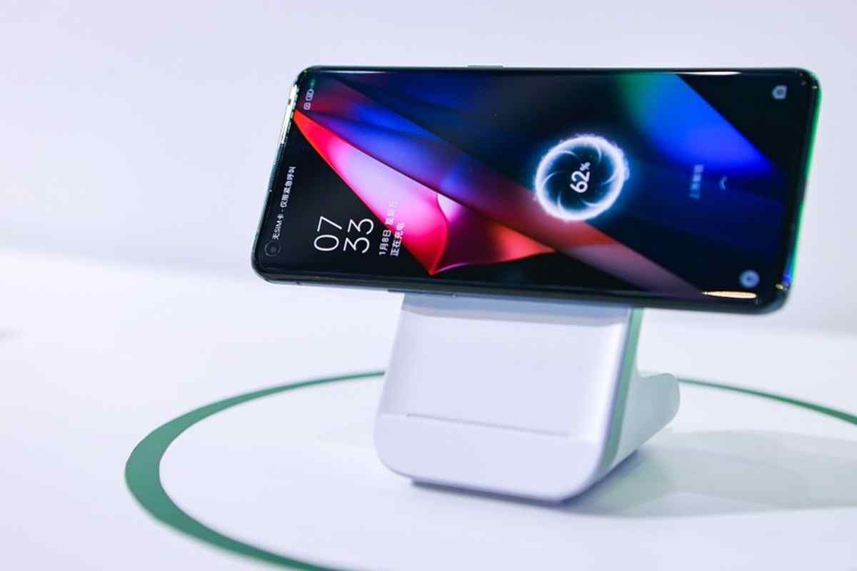 This is Oppo's new magnetic wireless charging system