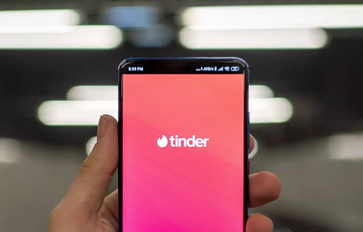 Tinder extends its identity verification to all users