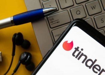 Tinder now allows you to block other users by phone number