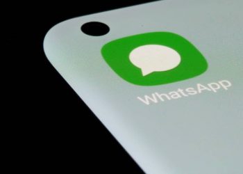 WhatsApp now lets you send photos that disappear