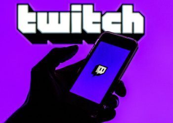 How to whisper on Twitch?