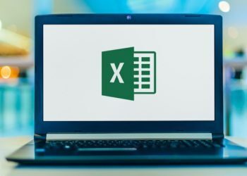 How to open a CSV file in Excel?