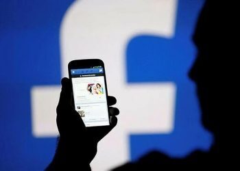 How to view someone's Facebook story without them knowing?