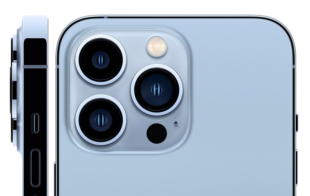 Apple develops cameras for each generation of iPhone for three years
