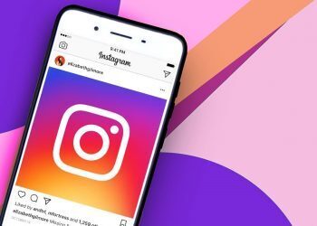 How to react to Instagram direct messages (DM) with emojis?