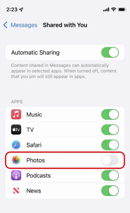 How to disable the automatic sharing feature for Photos app on iOS 15?