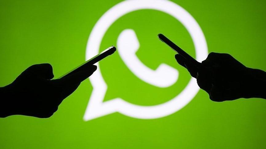 WhatsApp offers four time options for disappearing messages