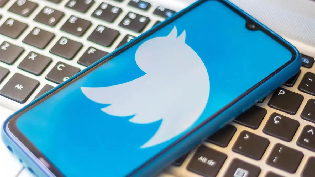 Twitter va afficher des publicités entre les réponses aux tweets