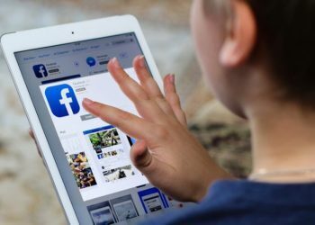 Facebook test gives users more control over their News Feeds