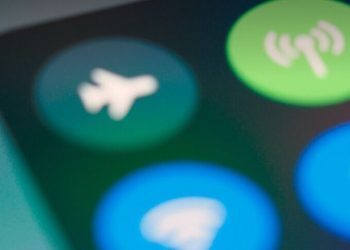 How to share internet from iPhone with hotspot?