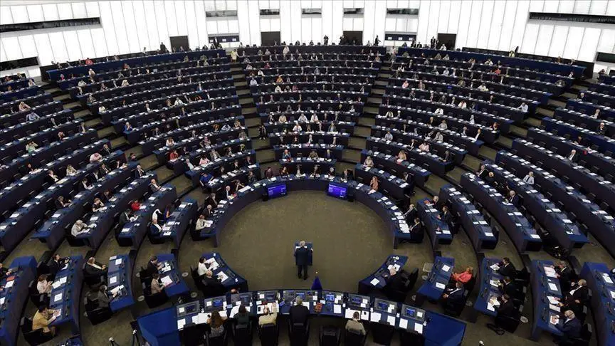 European Parliament approves proposal to ban targeted advertising