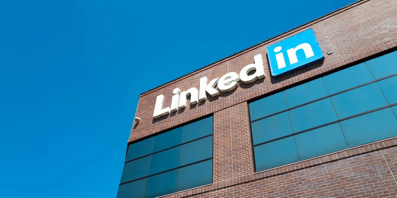 LinkedIn launches a new campaign based on evolving professional scene