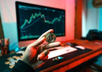 Today we are going to explain what is a crypto affiliate program and list our selection of the 10 best crypto affiliate programs.