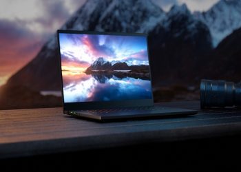 The world’s first 240Hz OLED laptop display debuts with the Razer Blade 15