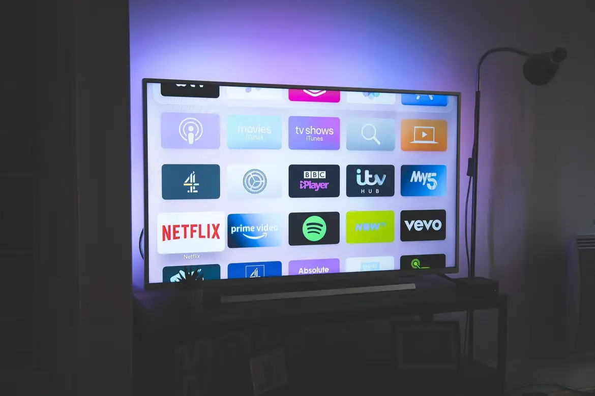 If you don't know how to connect mobile to TV, we are here to help. You're all ready to "Netflix and chill" with your buddies. Your 10-inch mobile display and laptop, on the other hand, are simply too tiny for a group of people to enjoy and get lost in entertainment.
