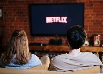The popular streaming platform Netflix will add live streams to its service soon. Netflix might be a key platform for stand-up artists and other live shows soon