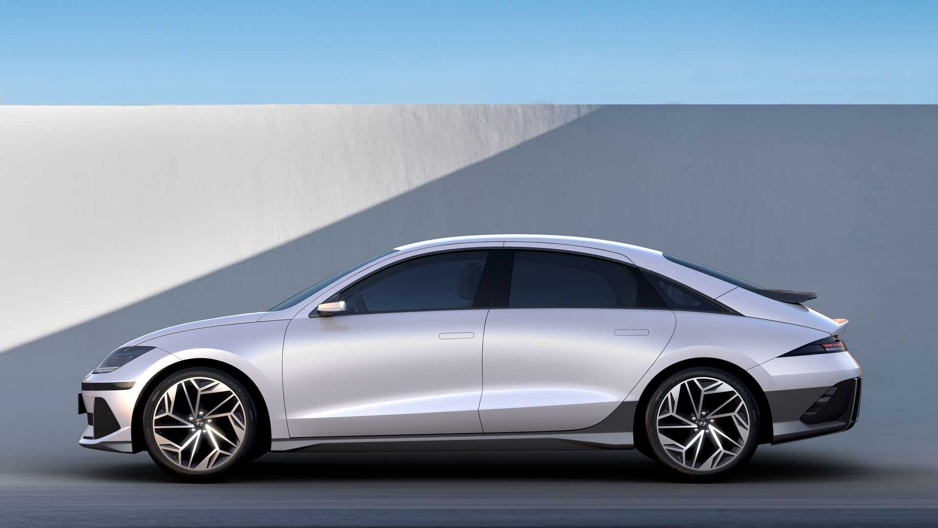 I dag dækker vi den kommende 2024 Hyundai Ioniq 6, samt besvarer spørgsmålene "Kommer der en 2022 Hyundai Ioniq?" og "Hvor længe holder et Hyundai Ioniq batteri?"