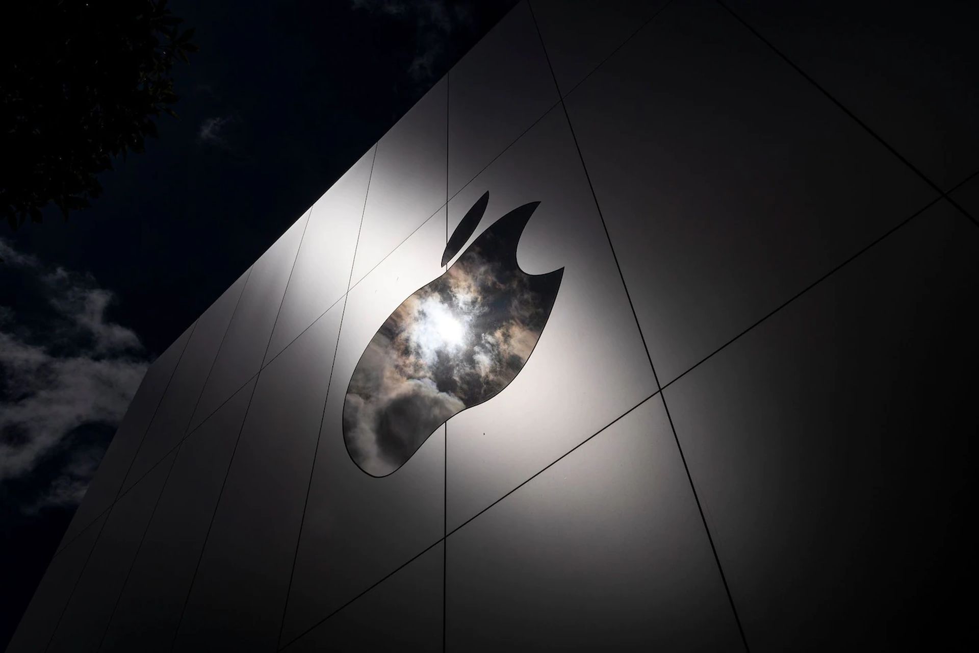Новый иск против Apple iPhone из-за проблем с аккумулятором
