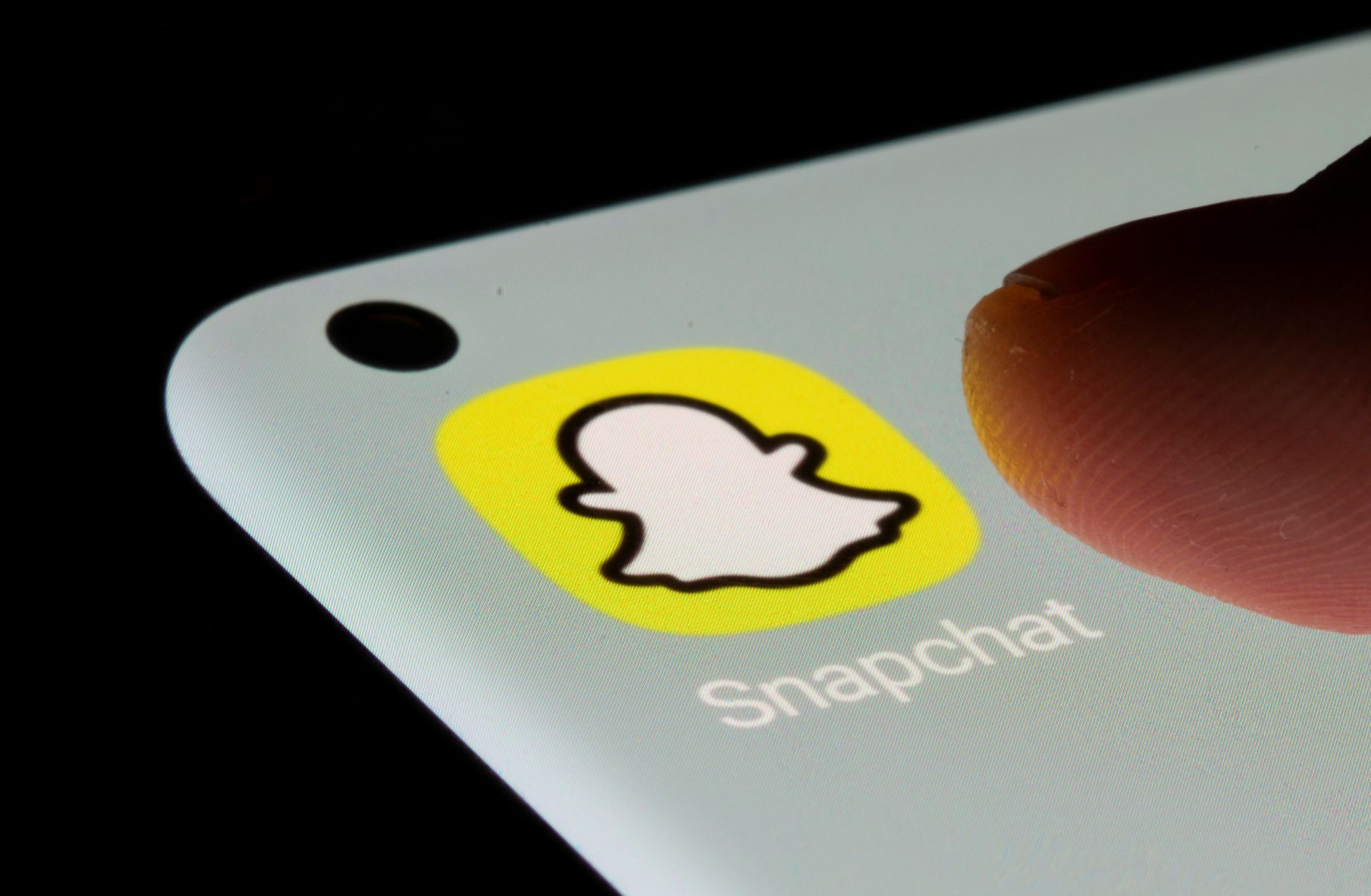 Heute werden wir den Snapchat Plus-Abonnementdienst durchgehen, der angeblich ein Premium-Abonnement für die beliebte Social-Media-App ist.