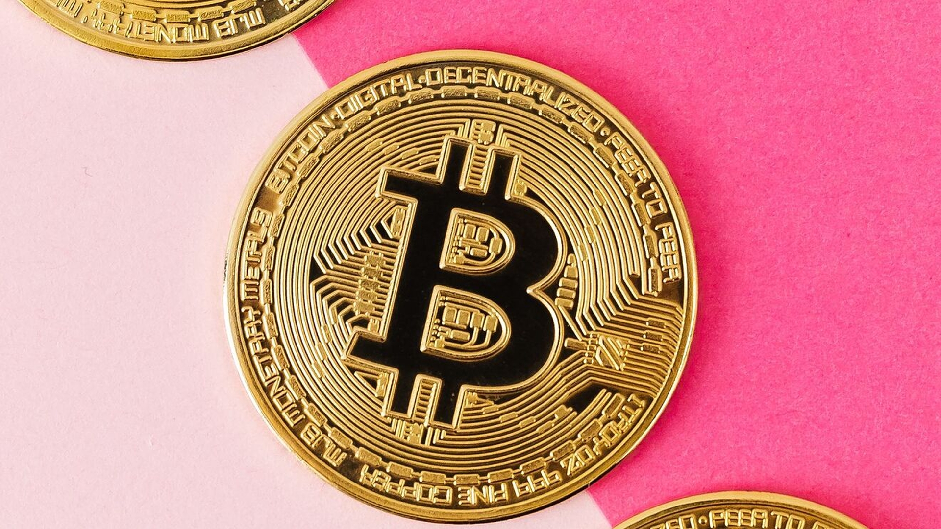 W tym artykule omówimy, dlaczego Bitcoin się zawiesza, ponieważ największa kryptowaluta na rynku spadła na gorsze.