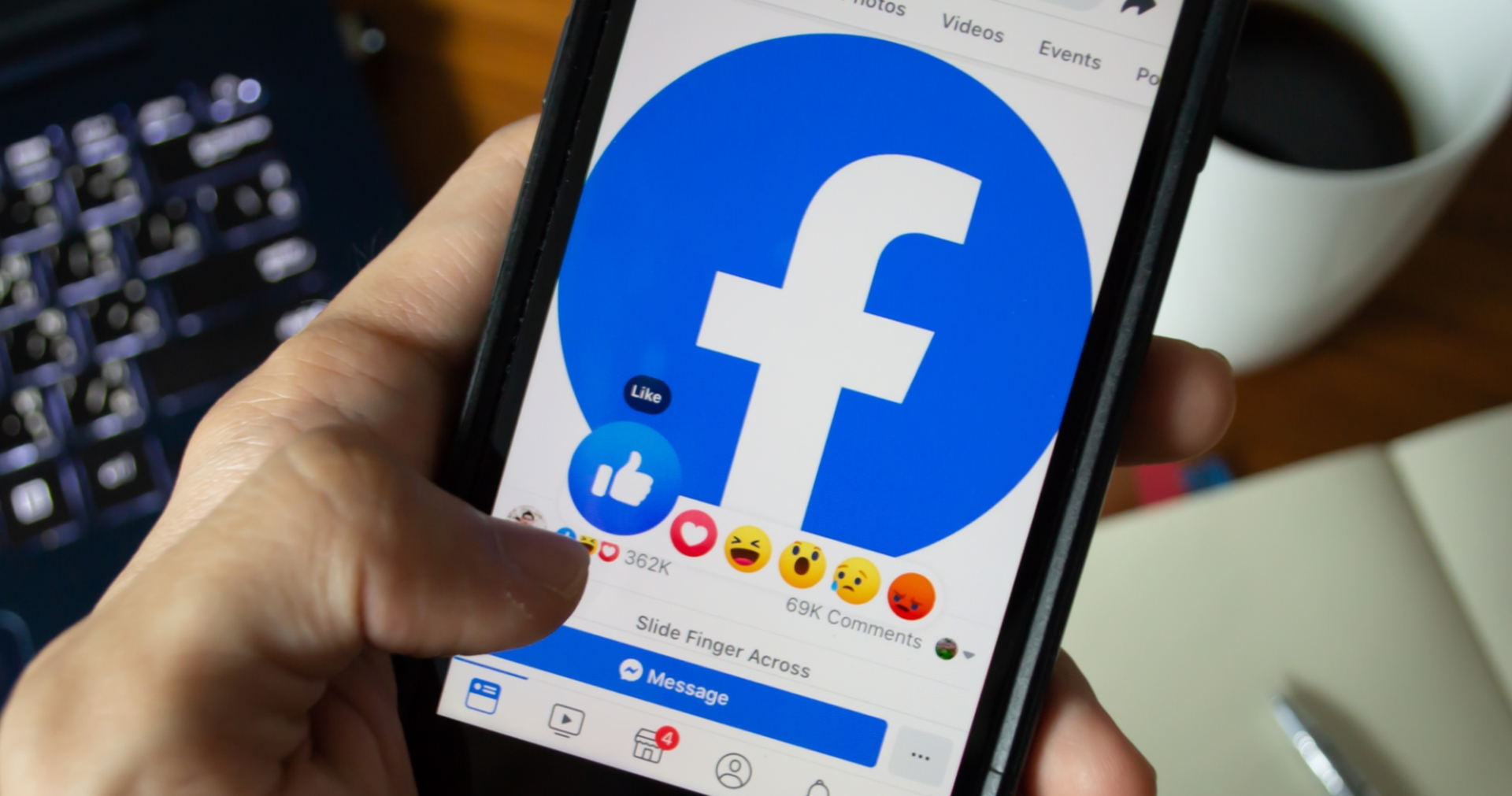 In dit artikel gaan we bespreken waarom Facebook achterblijft op mijn laptop, evenals de mogelijke oplossingen, zodat u probleemloos van het sociale-mediaplatform kunt genieten.