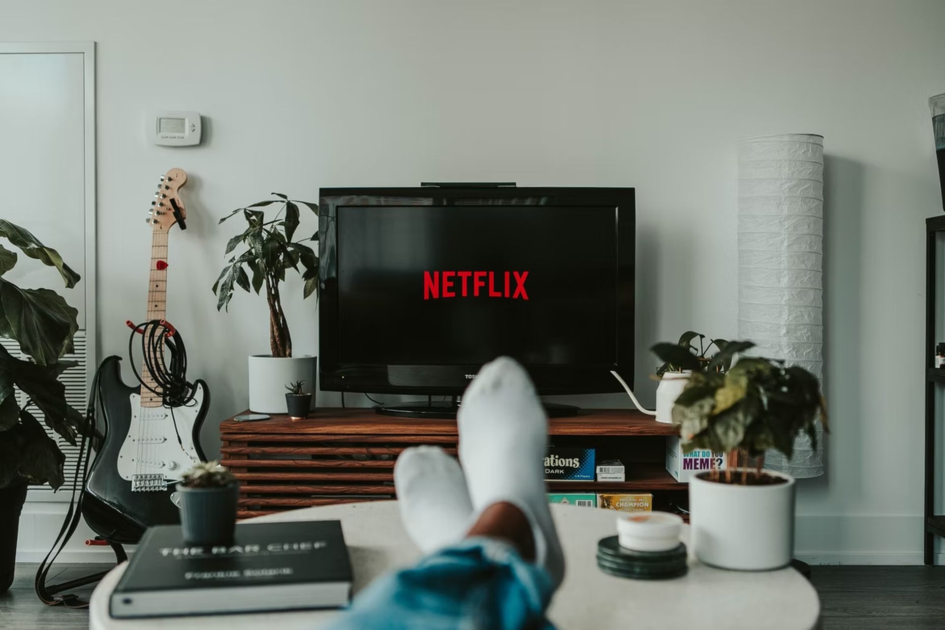 Today we are here to show you how to fix Netflix error code NW-2-5. What is it, and what causes this issue?